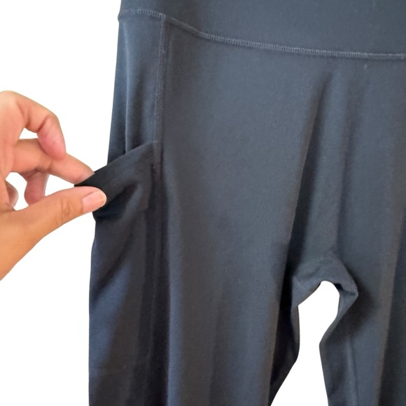 CVG Constantly Varied Gear Comfort Leggings Capri Size SM Black Gym Workout - Picture 5 of 8